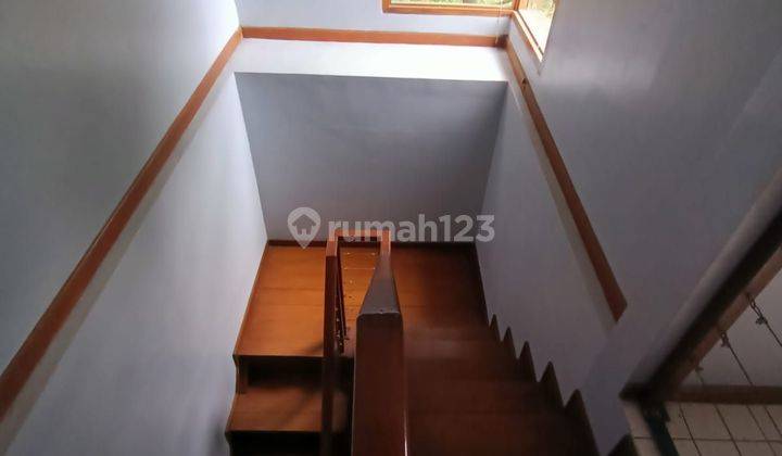 Jual Cepat Murah Komplek Elit Setraduta Bandung Dkt Pasteur Maranatha Sarijadi Siap Huni,bagus Kokoh Asri 2 Lt Posisi Hook Jarang Ada Harga 2 M An,murah Jarang Ada Rumah Setraduta  2