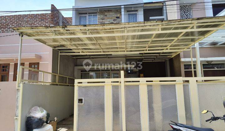 Dijual Cepat, Rumah Murah, 2 Lantai Full Minimalis Jalan Jamrud Arcamanik 