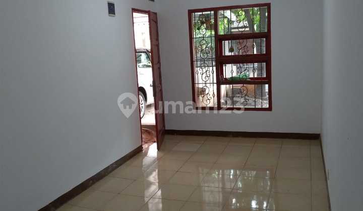 QUICK Sale! Ready-to-Live House in Bandung City, Arcamanik, GREAT Location 2