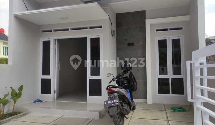 Jual rumah BARU design MINIMALIS Komplek Cibiru dekat kampus UPI