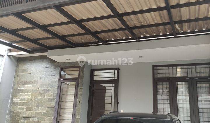 Dijual CEPAT! Rumah Plus Furnished Cluster Dekat gerbang Tol KOPO Bandung 2