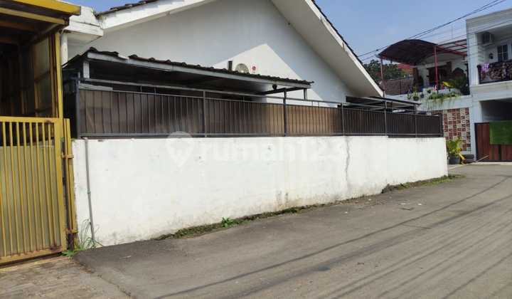 Sell cheap ready-to-occupy house in Cisaranten Arcamanik, Bandung city
