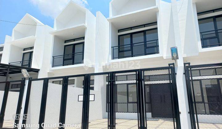 Diual Rumah Baru Bagus Minimalis, Model Scandinavian Arcamanik Bandung 1