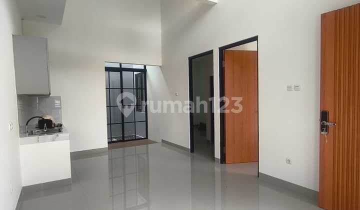 Jual Rumah Bagus, Siap Huni, Bangunan Minimalis Dekat Kampus Upi Cibiru 2