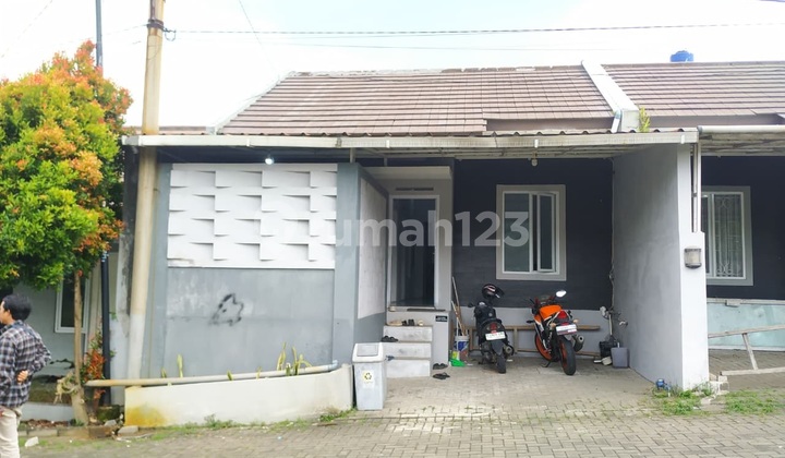 For Sale, Need to Move Fast! Active Boarding House Near Unjani Cimahi Campus.