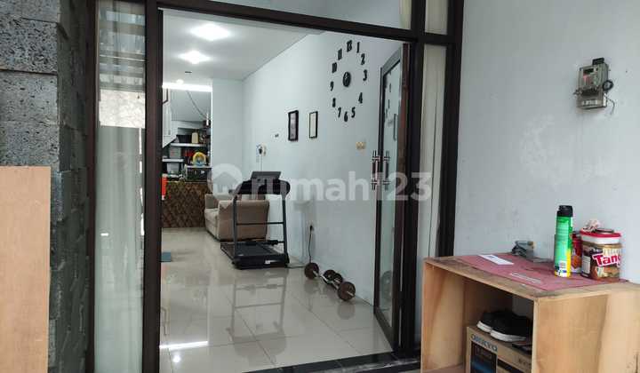 Quick Sale, Ready-to-Occupy House, Strategic Location in Cisaranten Kulon Arcamanik 2