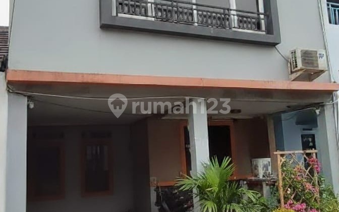 Jual Cepat! Rumah 3 Lantai, Murah, Komplek Cluster Sariwangi