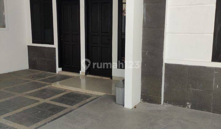 Dijual Cepat, Rumah Siap Huni, Posisi Hoek Mini Cluster Arcamanik 2