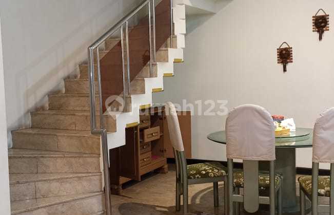 Rumah Green Garden Bagus Dua Lantai 2