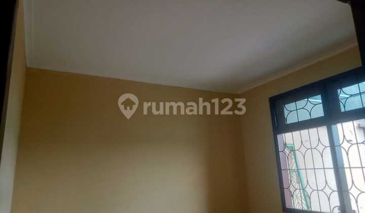 Comfortable 2-Story House in Semplak Barat, Bogor