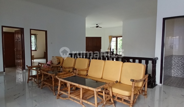 Cinere Inside a Very Livable Complex, Completely Flood-Free All the Time, Land Area 890 m², Building Area 1,200 m², 6++ Bedrooms, 5+1 Bathrooms, Sold Fully Furnished. 2