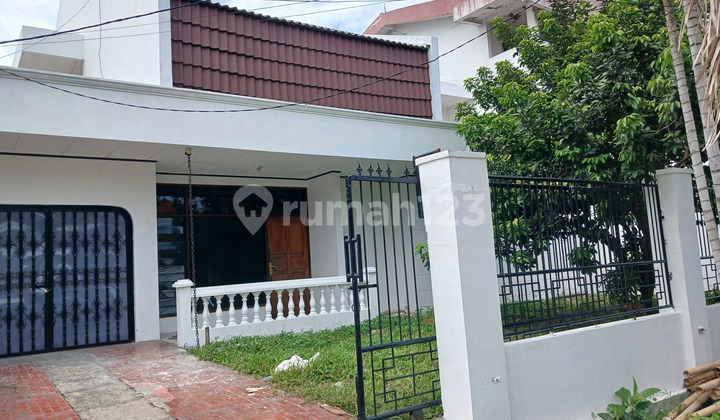 CINERE MEGAPOLITAN, BLOCK M IN A READY-TO-OCCUPY COMPLEX, CERTIFICATE OF OWNERSHIP, LAND AREA 350, BUILDING AREA 320, TWO-STORY, STRATEGIC LOCATION IN FRONT OF A WIDE TWO-LANE ROAD (FOUR-CAR LANE), CAN BE USED FOR OFFICES, BUSINESS, OR PERSONAL USE, FLOOD-FREE FOREVER. CINERE MEGAPOLITAN, BLOCK M IN A READY-TO-OCCUPY COMPLEX, CERTIFICATE OF OWNERSHIP, LAND AREA 350, BUILDING AREA 320, TWO-STORY, STRATEGIC LOCATION IN FRONT OF A WIDE TWO-LANE ROAD (FOUR-CAR LANE), CAN BE USED FOR OFFICES, BUSINESS, OR PERSONAL USE, FLOOD-FREE FOREVER.