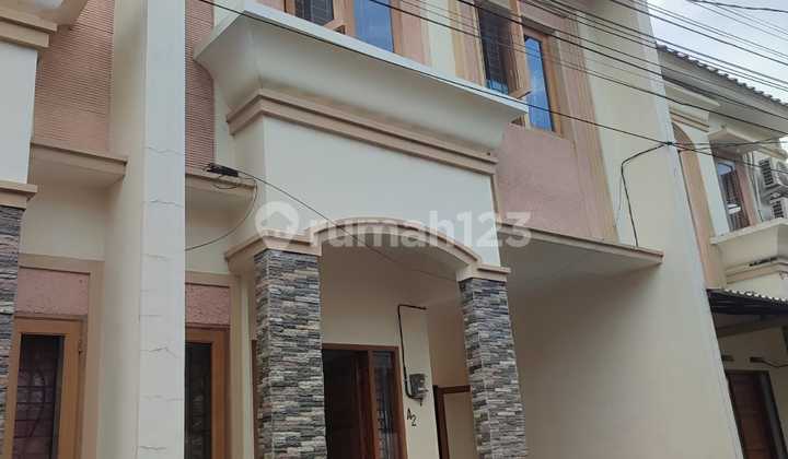 Jual Cepat Dalam Komplek 1m Jual Cepat Dalam Komplek 1m