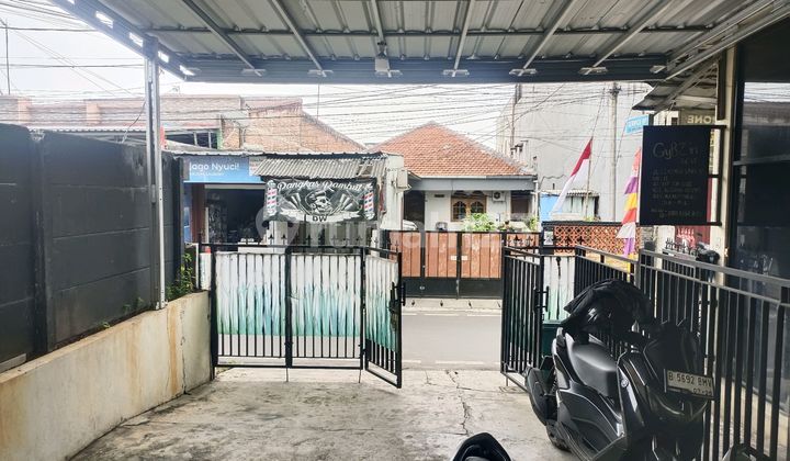 For Sale Nice 250m2 House with Rental Contract in Kemayoran For Sale Nice 250m2 House with Rental Contract in Kemayoran
