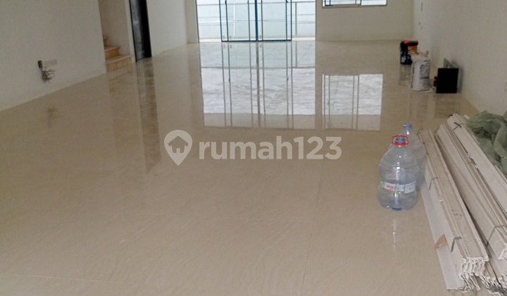 Dijual Rumah Golf Island 10x25 Kosongan Cakep 2