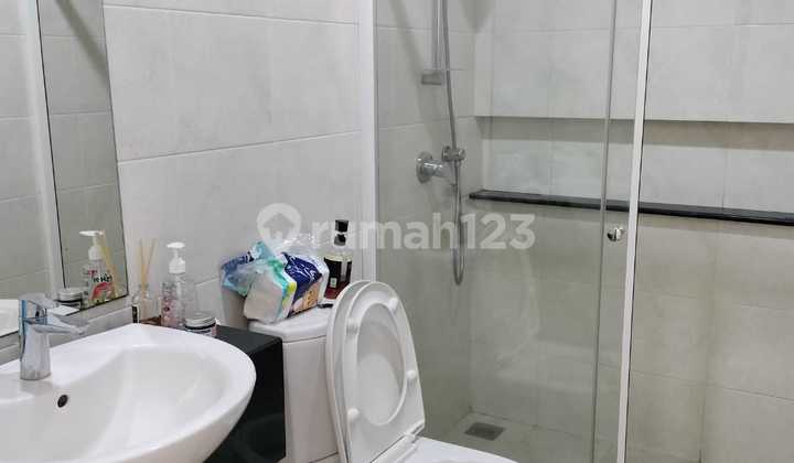 For Rent Golf Island House 6x15 Semi Furnished Nice 2