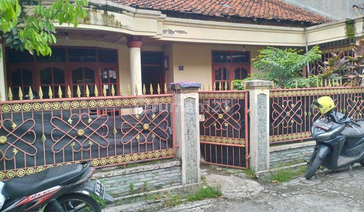 Di Komp. Cibogo Cibaduyut Kab Bandung 
jawa Barat  1