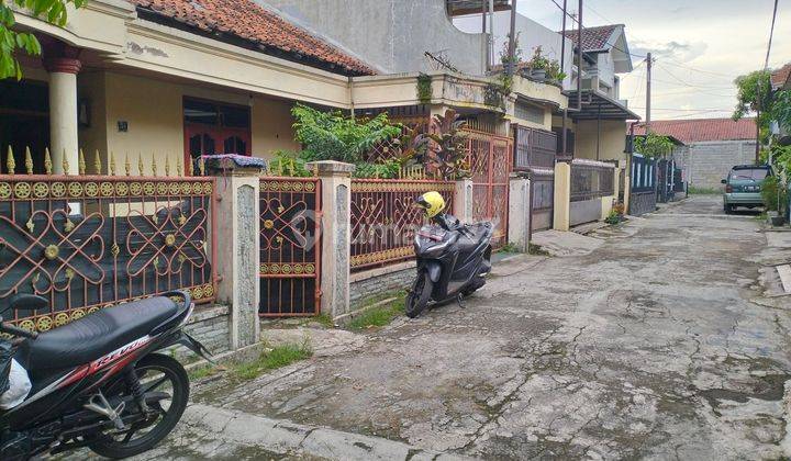 Di Komp. Cibogo Cibaduyut Kab Bandung 
jawa Barat  2