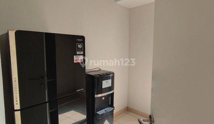 Apartemen 3 BR View Kolam Renang 2