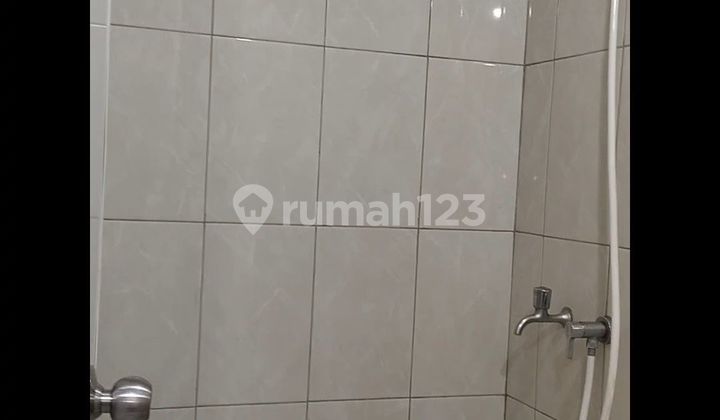 Apartement Spring lake Studio The SpringLake Summarecon Bekasi Semi Furnished 2
