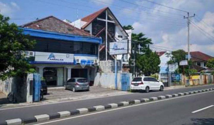 Gedung 2 Lantai Lokasi Sangat Strategis 2