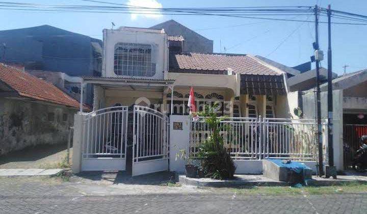 Rumah lama hitung tanah dukuh kupang timur 1