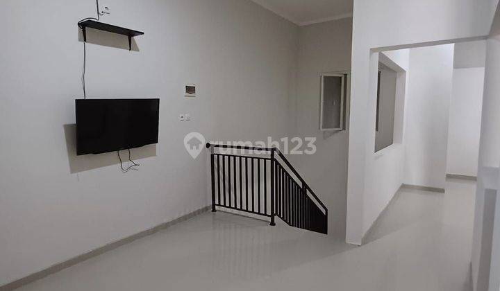 Rumah kos aktif 2 lantai full furnish ikip gununganyar 2