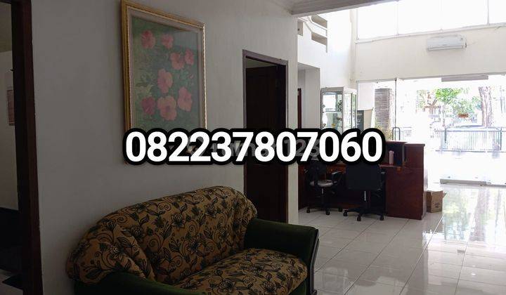 Rumah jantung kota surabaya Jl Wr supratman cocok kantor 1