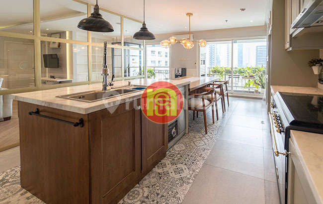 For Quick Sale! 3-Bedroom Pavilion Apartment 142 M² Fully Renovated - Move-In Ready & Prime Location 2