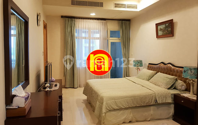 For Rent 1BR Senayan Residence – 72 m², Private Lift, Furnished