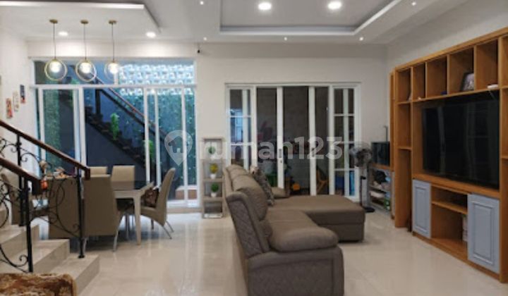 DIJUAL RUMAH CANTIK di Cluster TRIMEZIA, GADING SERPONG