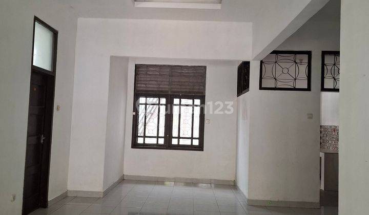 Dijual Rumah  Di Villa Melati Mas, 
serpong Utara - Tangerang Selatan 2