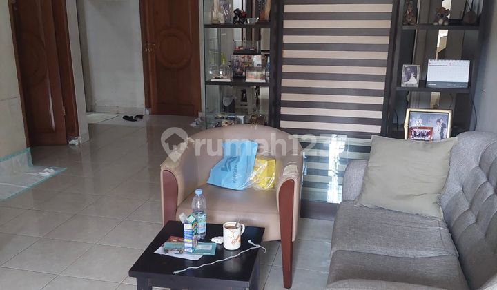 Dijual Cepat Rumah Di Villa Melati Mas