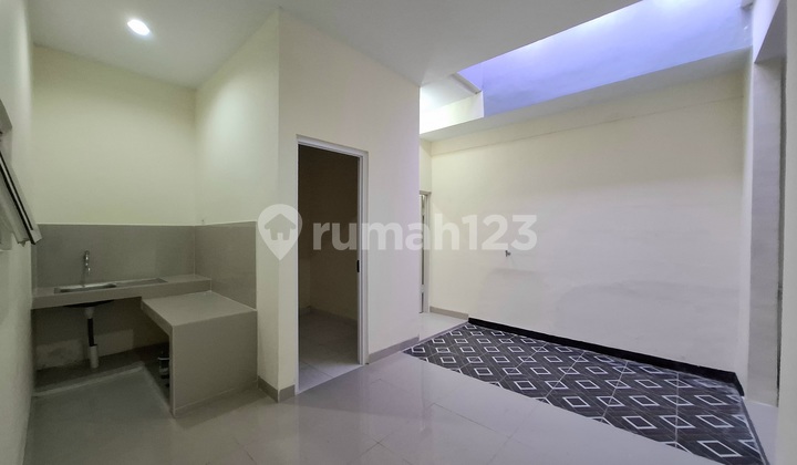 Rumah Regency Melati Mas, Serpong Utara, Tangerang Selatan 2