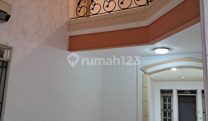 House in Lippo Karawaci, Tangerang 1