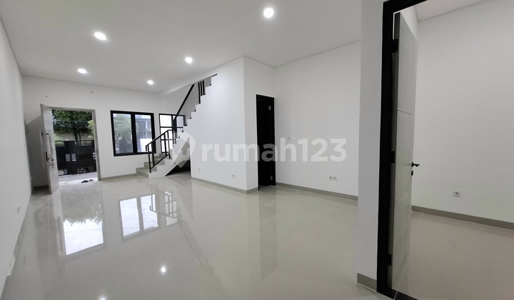 Dijual Rumah Villa Melati Mas, Serpong Utara 1