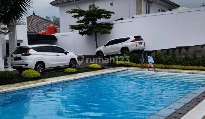 Di Jual Villa 4