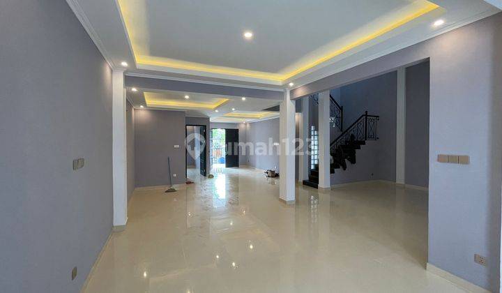 Di Jual Cepat Rumah Griya Loka Bsd City Jalan Tanjung Raya Sektor 1.1 2