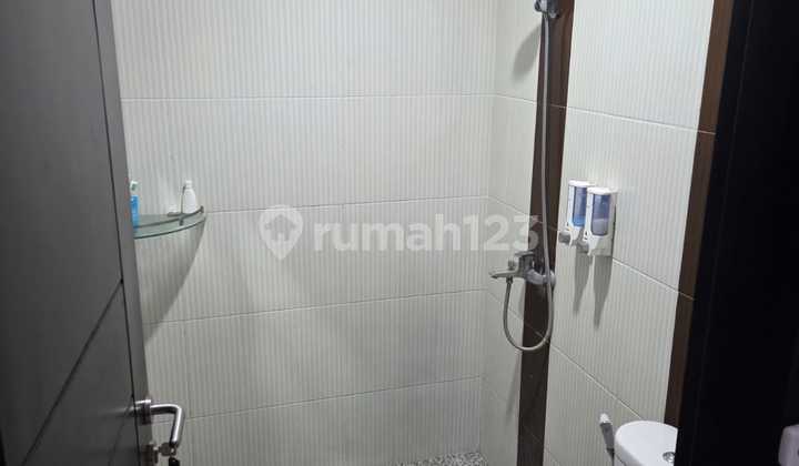 Good Minimalist House In Singgasana For Quick Sale 2