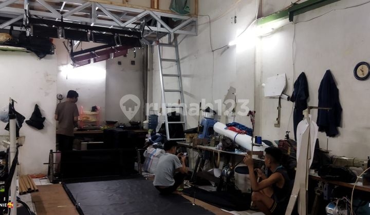 Ruko di Jl cibereum batas kota Sudah Renovasi disewakan cepat 1