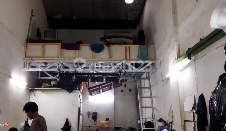 Ruko di Jl cibereum batas kota Sudah Renovasi disewakan cepat 2