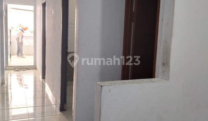 For Rent Renovated Shophouse Strategic Location 2