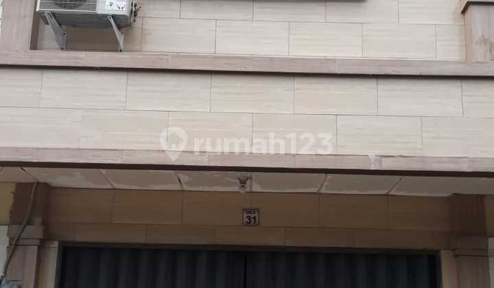 DIJUAL RUKO TAMSUR 5 LINGKUNGAN MENARIK FULL RENO