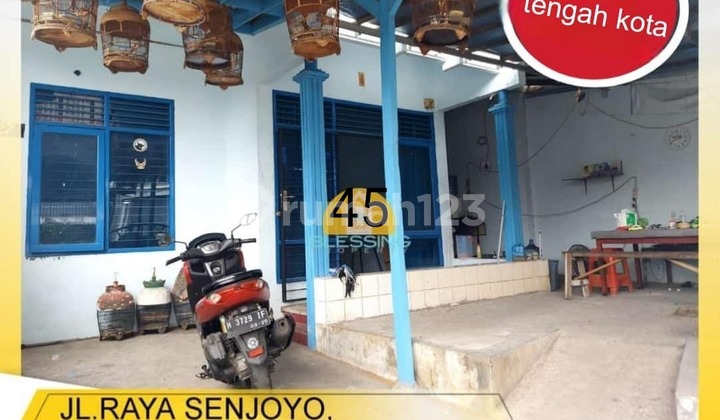 Rumah Bagus Tengah Kota Siap Pakai di Jalan Raya Senjoyo  1