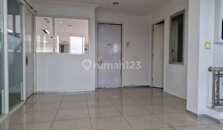 Kontrakan Kantor 3 Lt Bagus Di Jl.Pandanaran Semarang 2