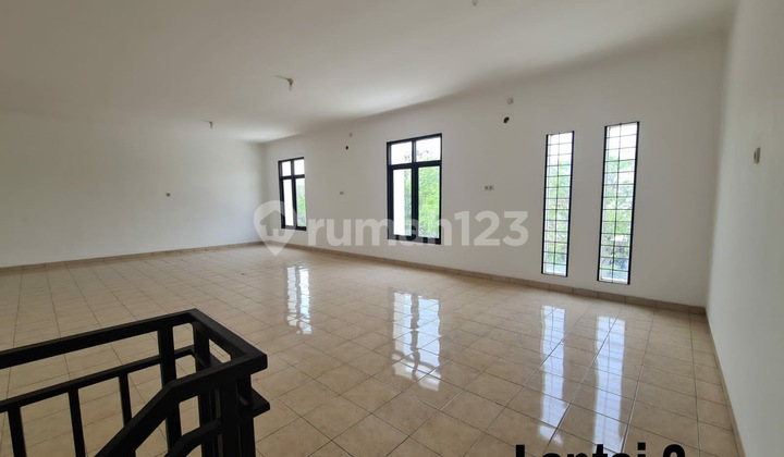 Disewakan RUKO 2 Lantai di Jalan Raya SUPRIYADI  Semarang 9