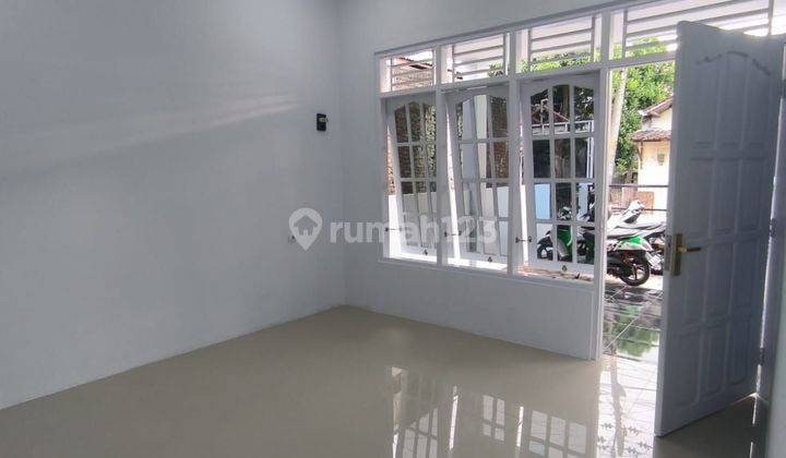 RUMAH UNTUK RUANG USAHA KLIPANG RAYA TEMBALANG SEMARANG 2