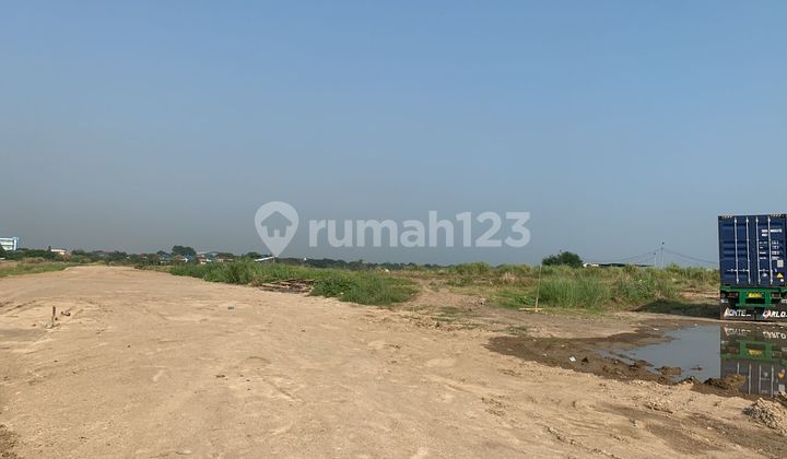 For Rent Land on Yos Sudarso Arterial Road Near the City Near Tanjung Mas Port