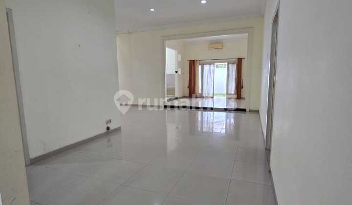 Rumah Strategis Siap Pakai Eksklusif di Pusponjolo Tengah 2