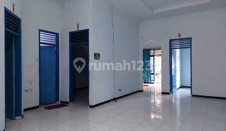 Rumah Bagus Tengah Kota Siap Pakai di Jalan Raya Senjoyo  2
